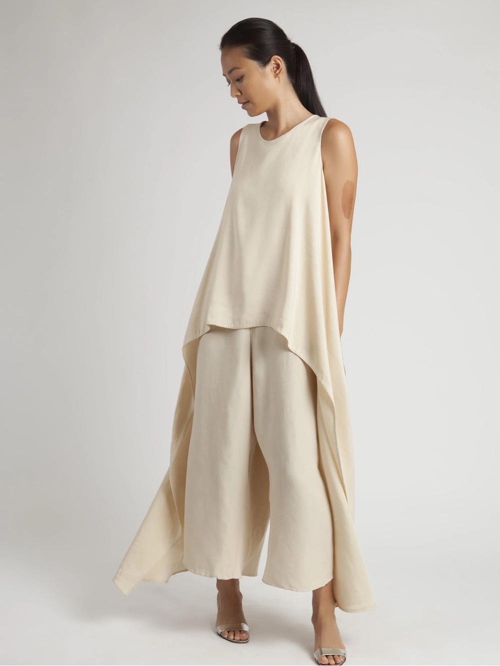 Kaarem Ketel Layered Onesie in Beige Like new 100% Linen Jumper